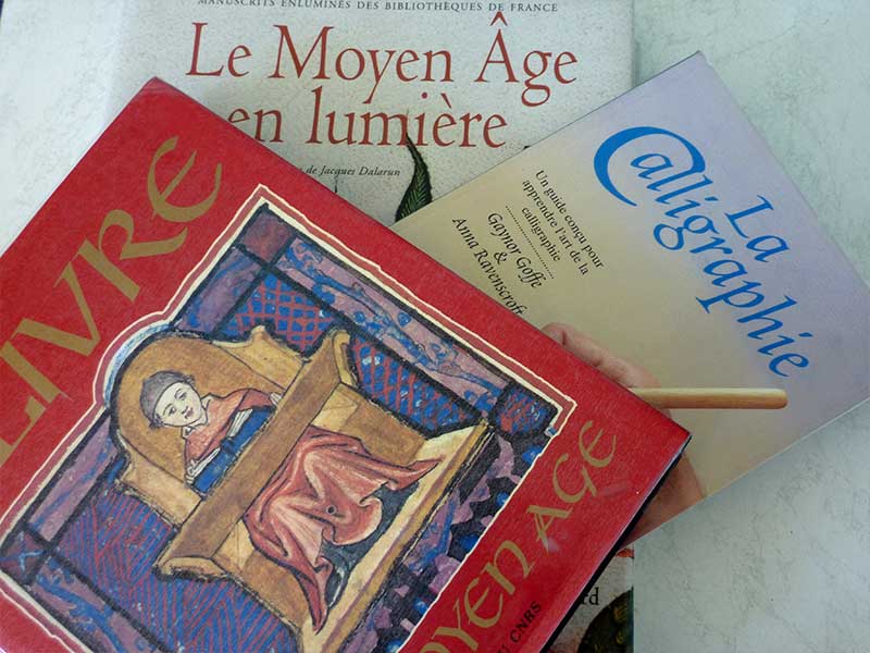 exposition itinérante calligraphie enluminure médiévale